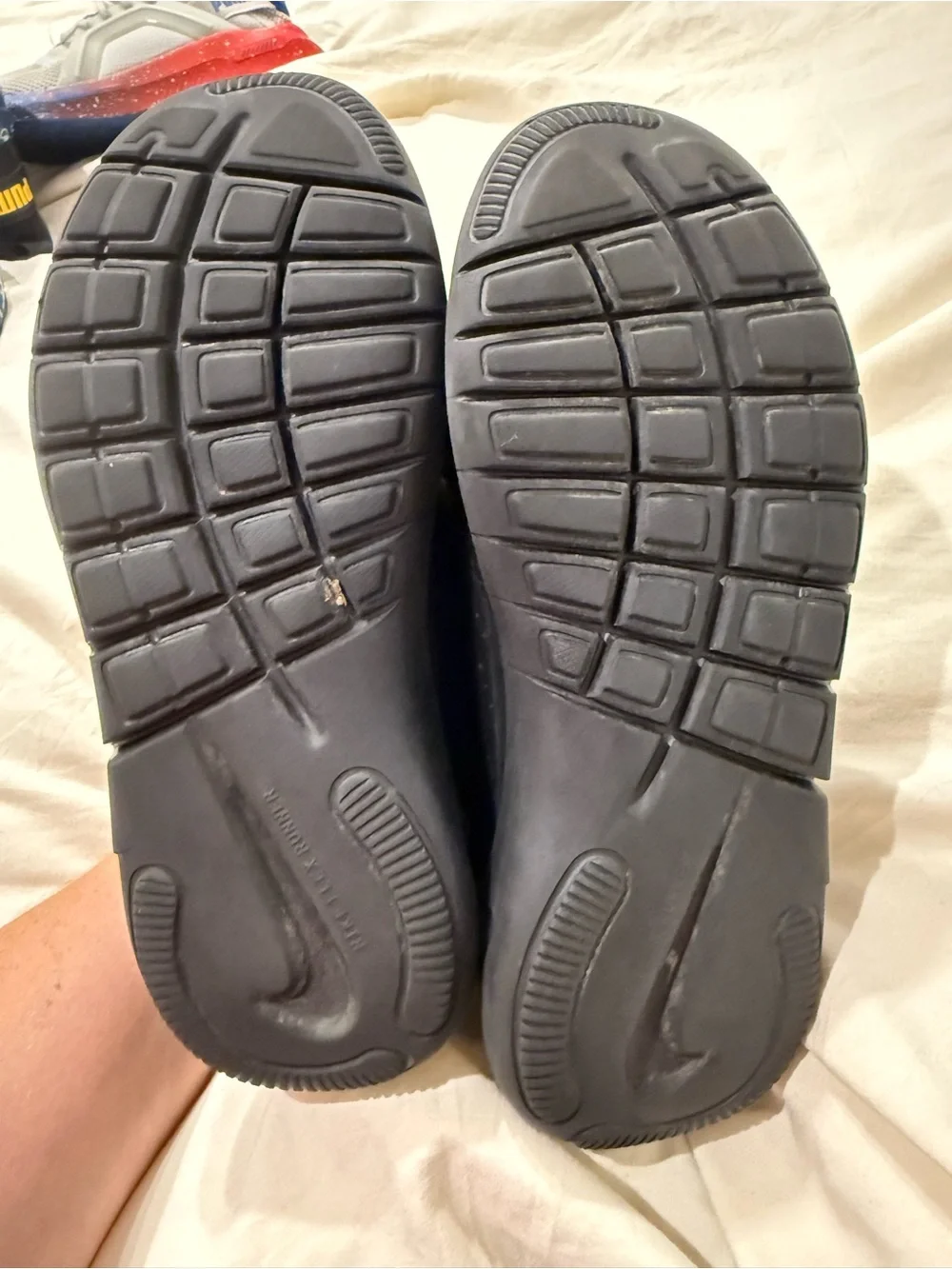 Nike Viale Slip-On Sneakers Black Boys Size 3Y